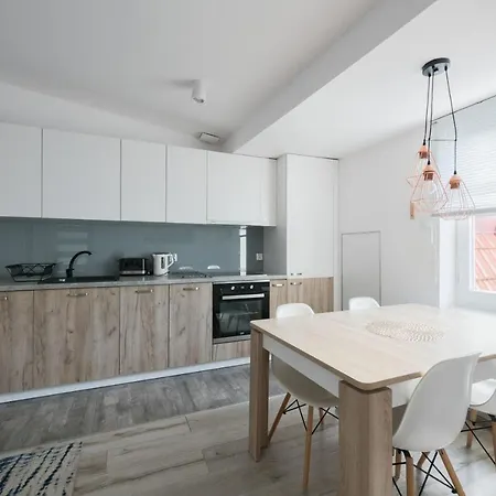 3 City - Molo57 Apartman